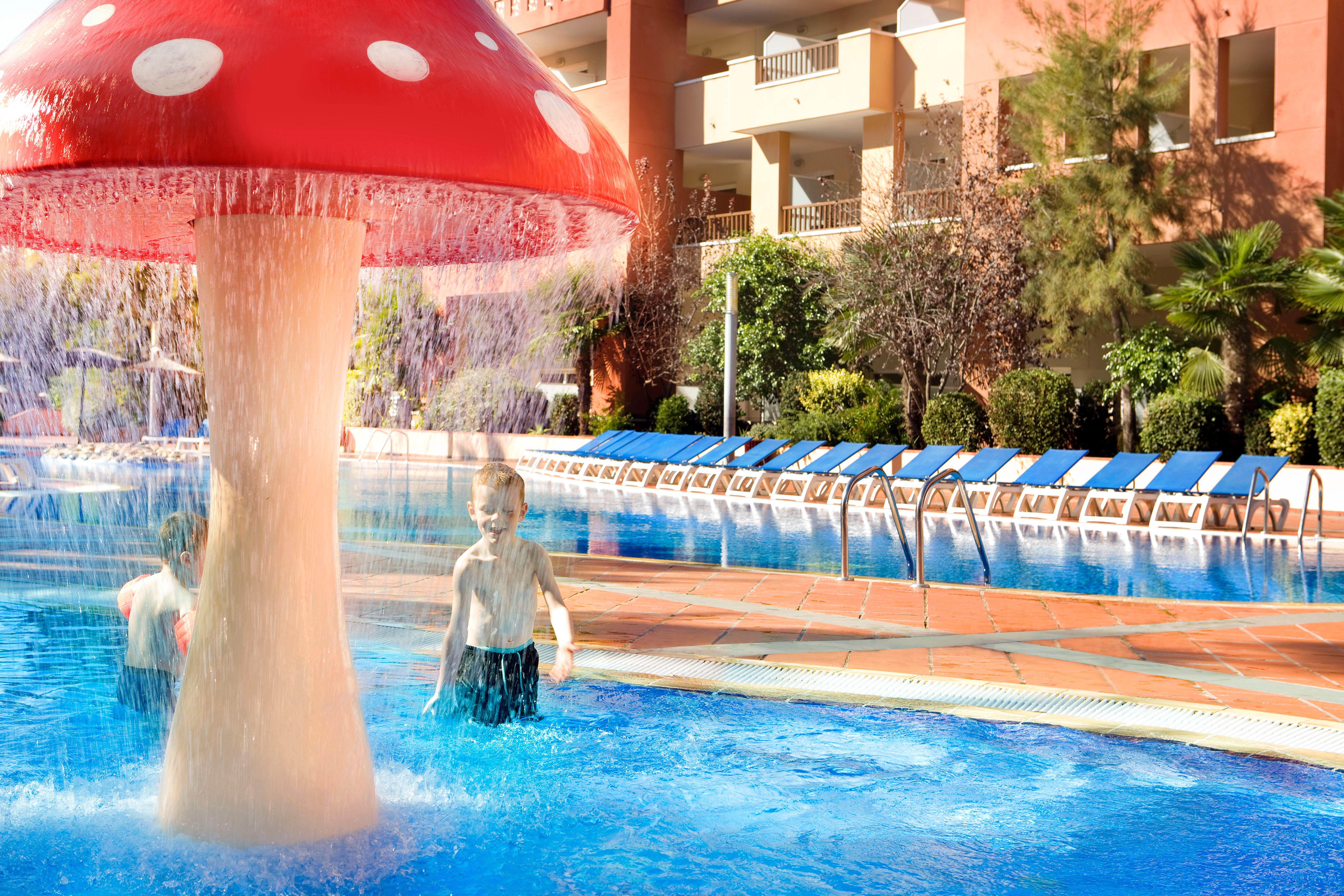 H10 Mediterranean Village Salou Eksteriør bilde