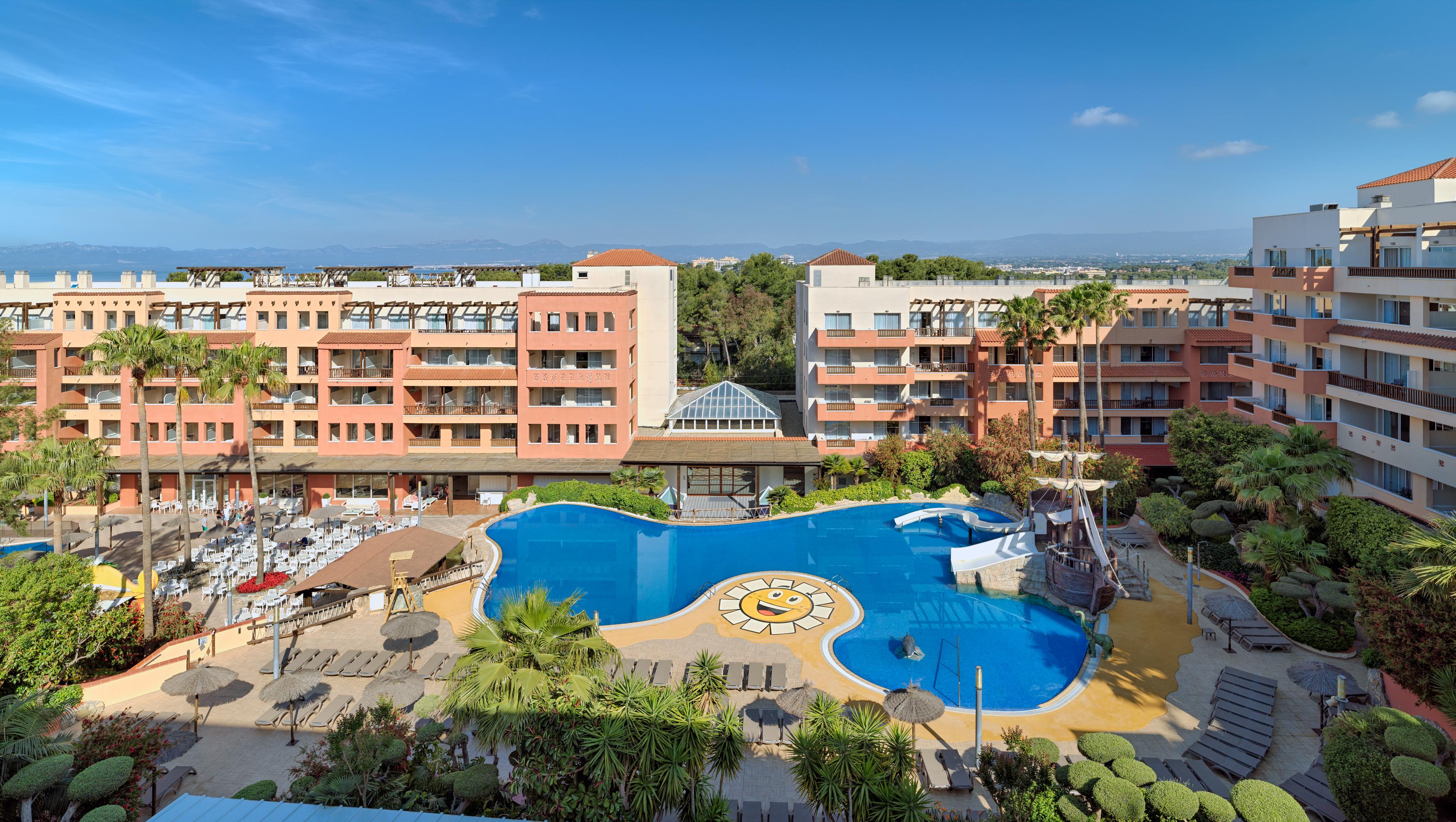 H10 Mediterranean Village Salou Eksteriør bilde
