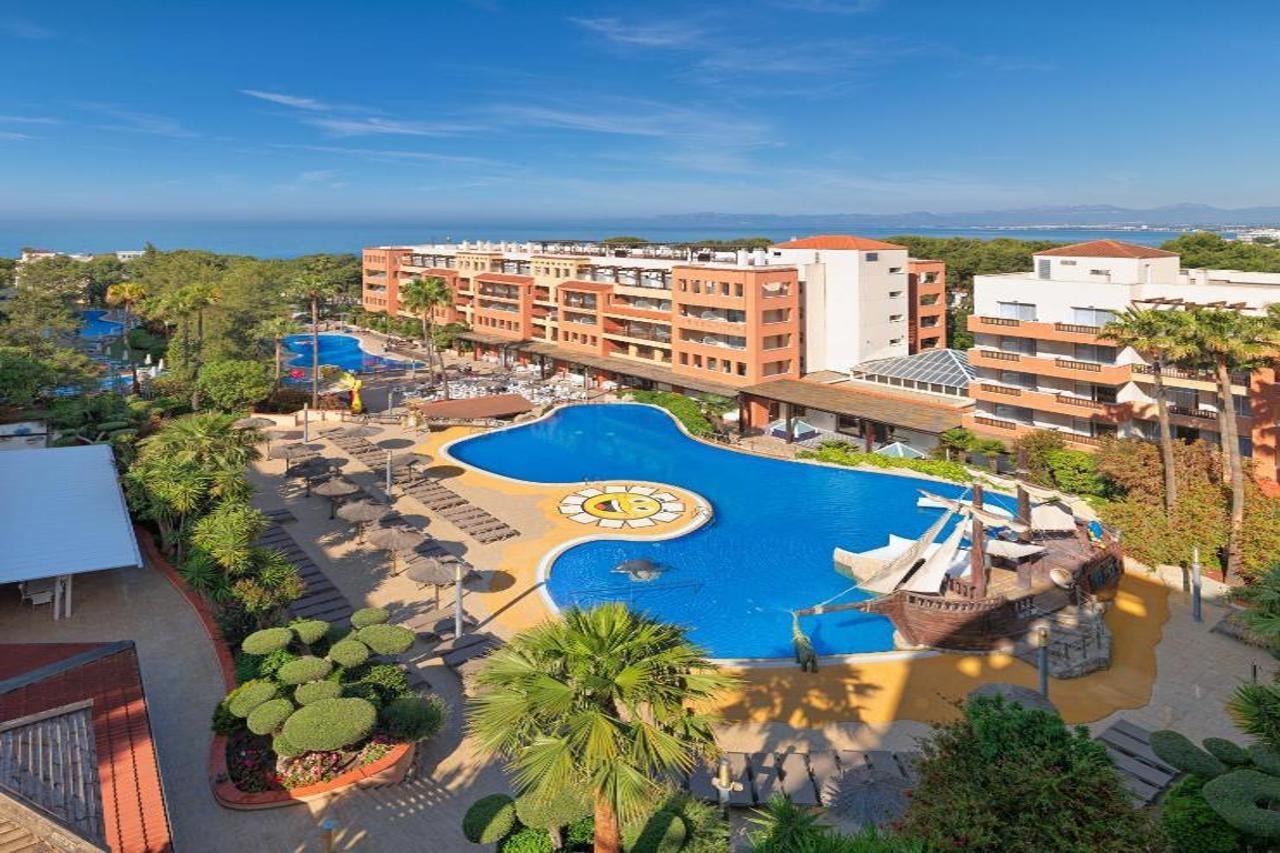 H10 Mediterranean Village Salou Eksteriør bilde