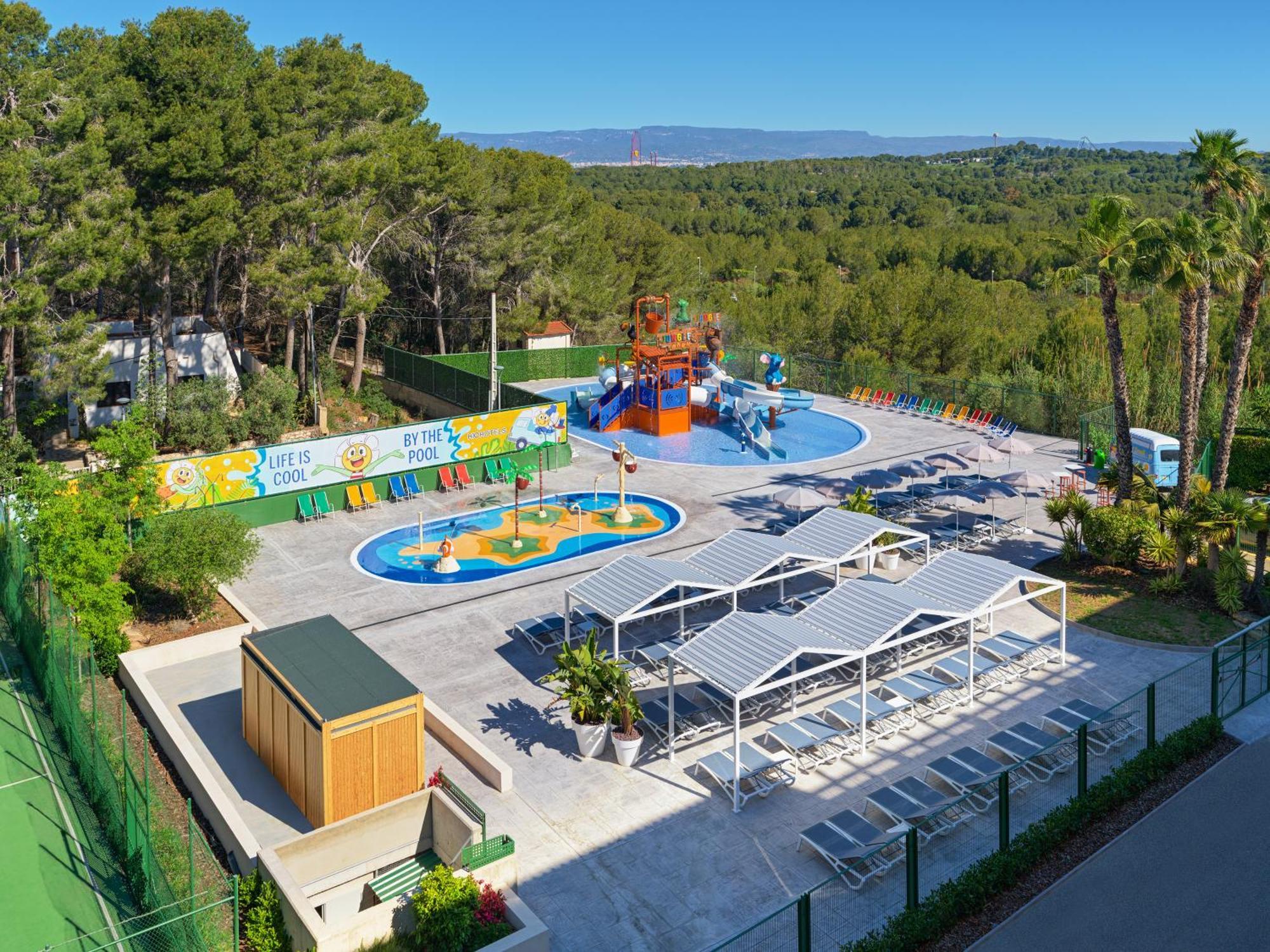 H10 Mediterranean Village Salou Eksteriør bilde