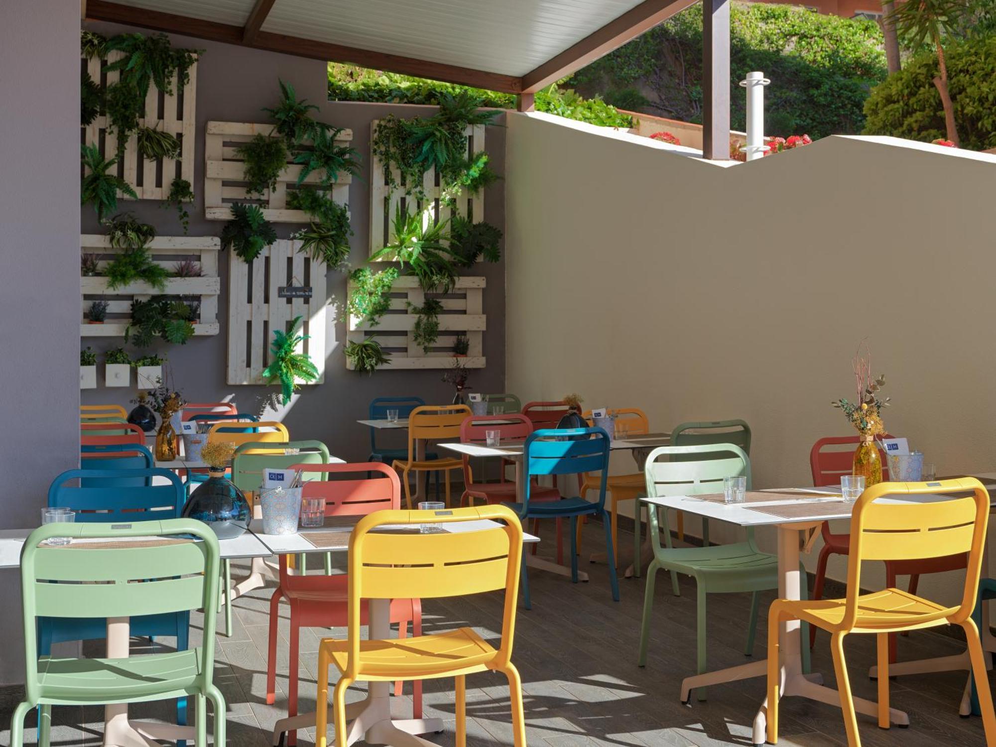 H10 Mediterranean Village Salou Eksteriør bilde