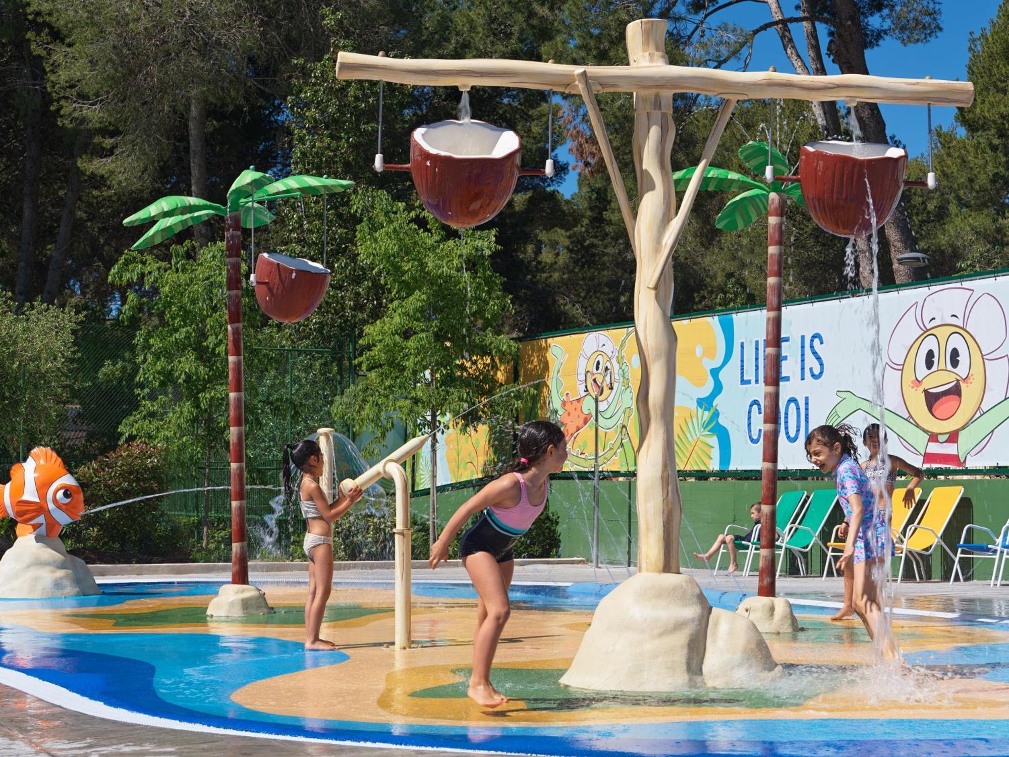 H10 Mediterranean Village Salou Eksteriør bilde